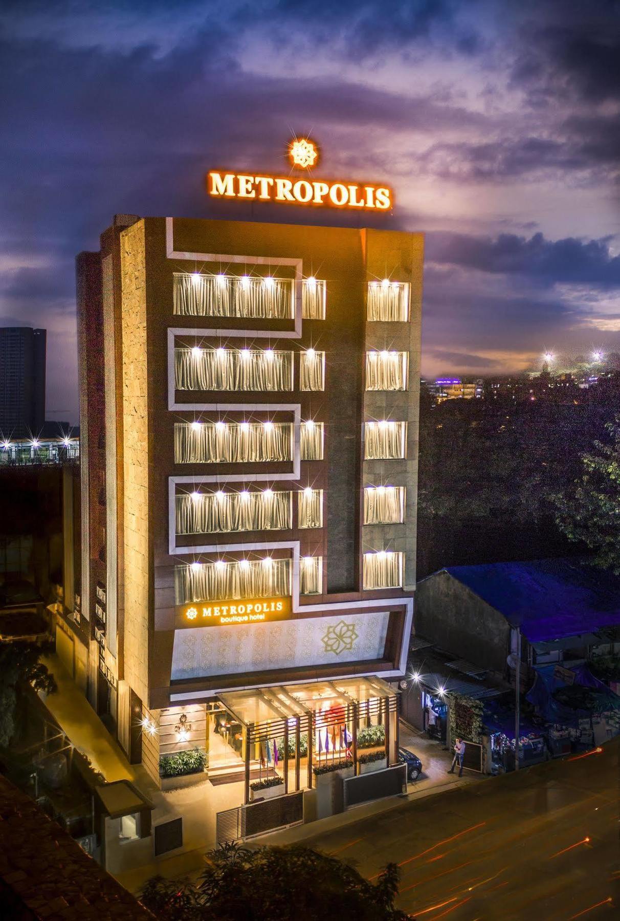 Hotel Metropolis Mumbai Exterior photo